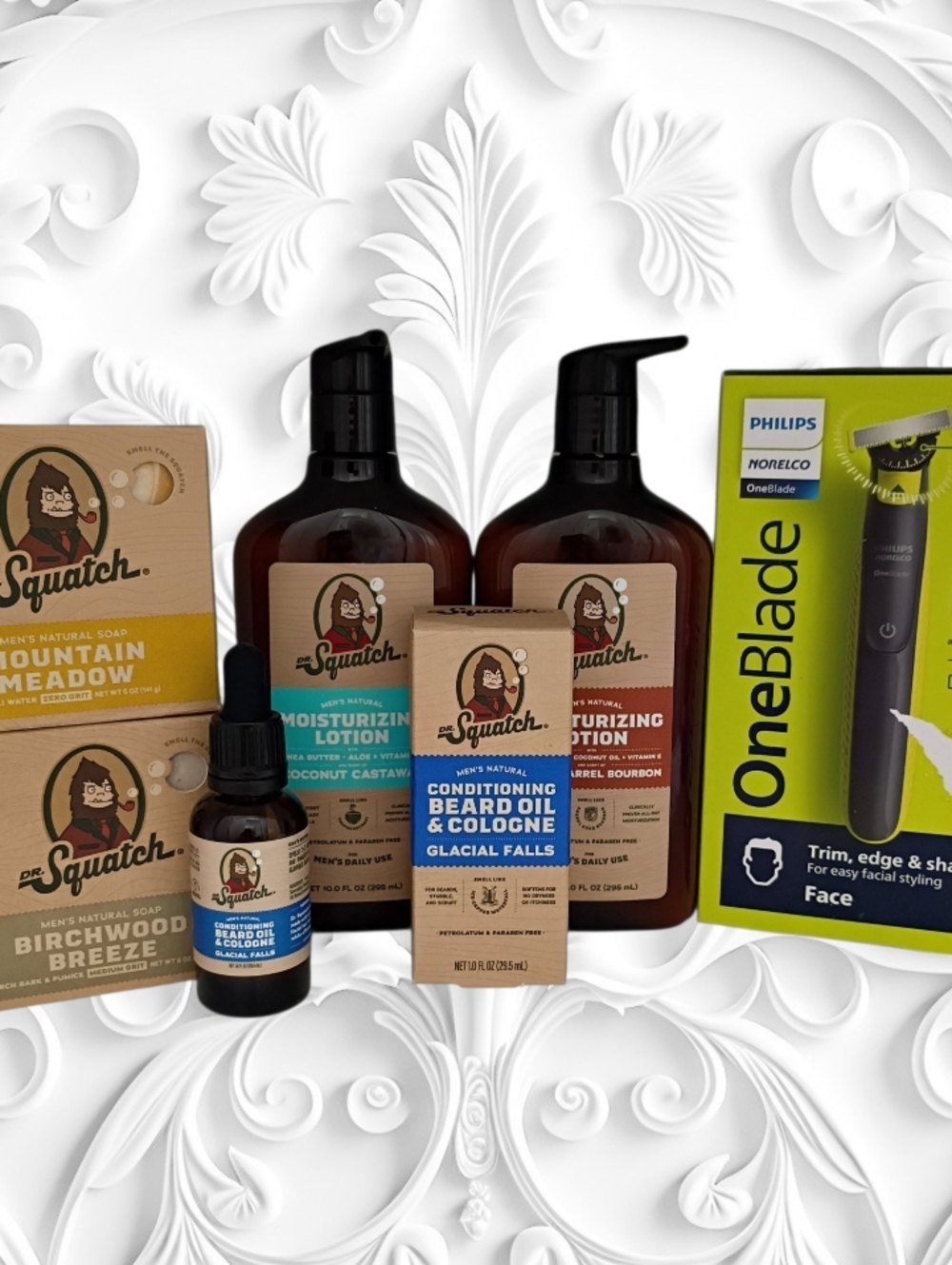 Philips OneBlade + Dr. Squatch Men's Grooming Set in Green, Brown, Yellow, Black